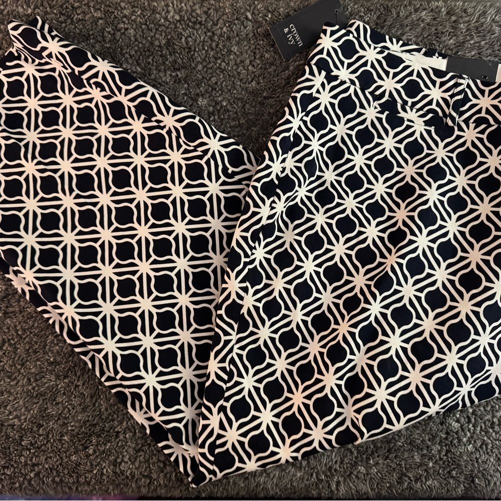 Crown & Ivy Navy and White Geometric Pants Plus, Curvy 20W
